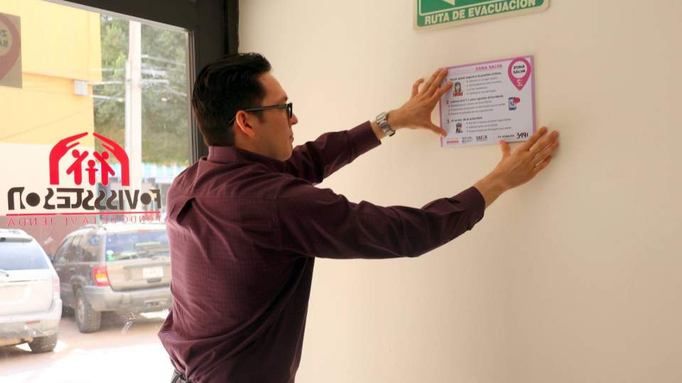 Fortalece ISSSTESON Zonas SALVA en protección a la mujer